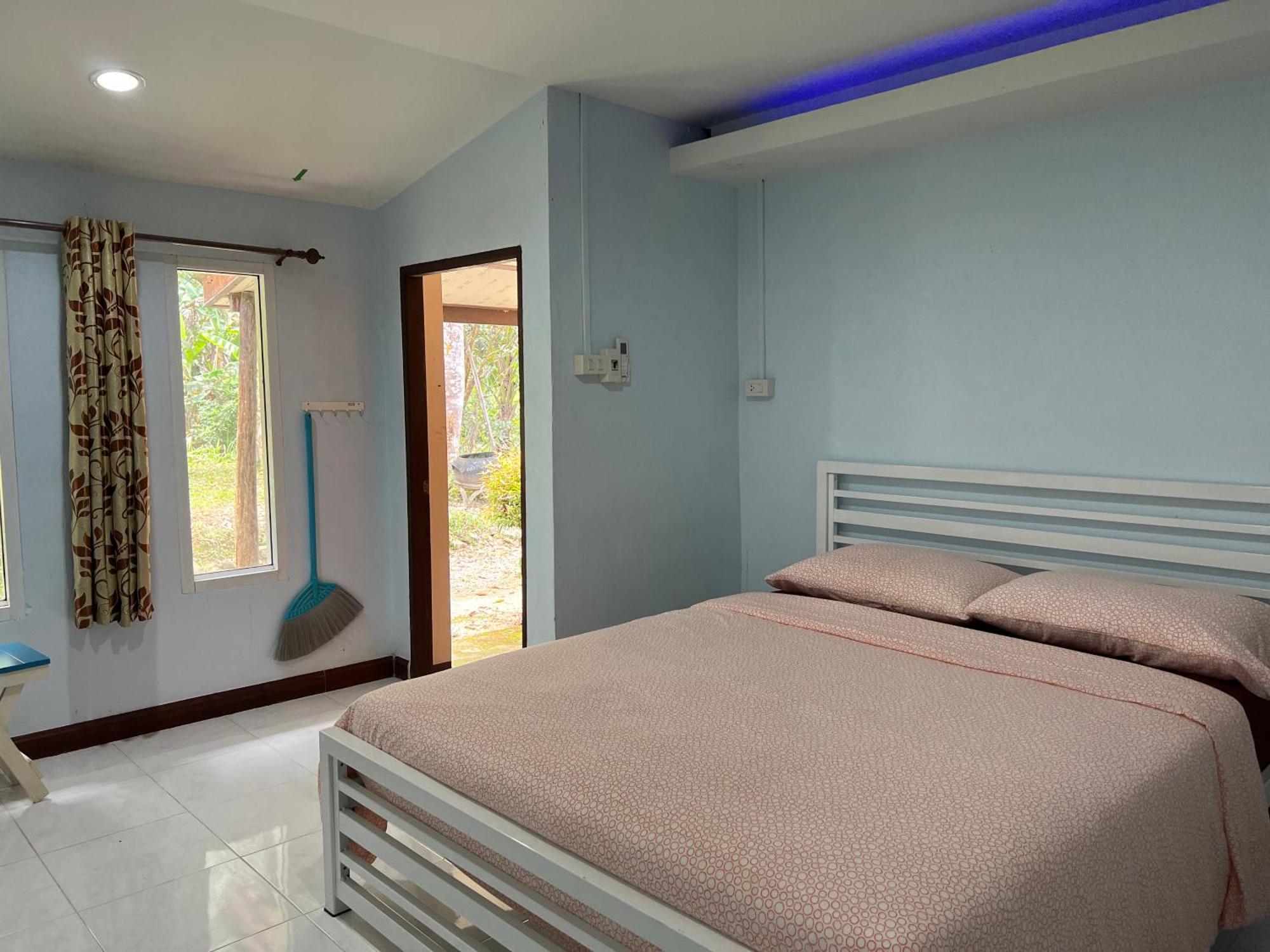 Hotel Baan Suan Tondin à Satun Extérieur photo