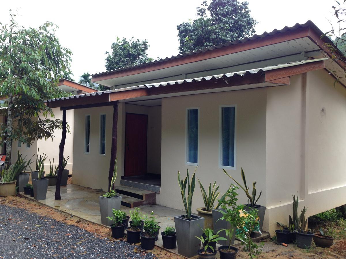 Hotel Baan Suan Tondin à Satun Extérieur photo